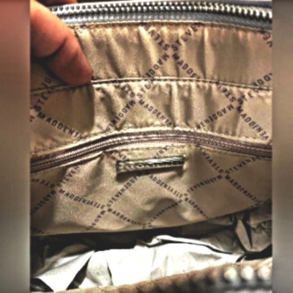 NWT STEVE MADDEN gray shoulder handbag - Picture 6 of 13